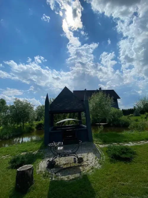 Продаж 2-поверховий Будинок з ділянкою 75 сот 400 кв.м 6 кімн. на зазим