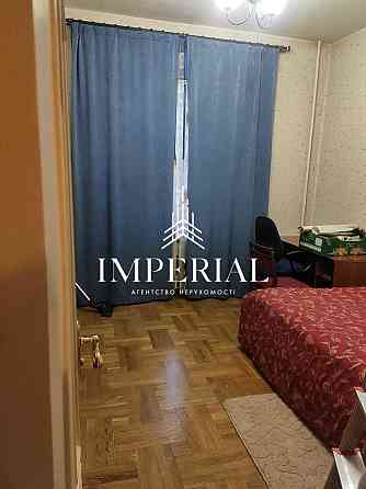 Продаж Квартира 3-кімнатна, 1/4 поверх на вул. Очаківська Київ