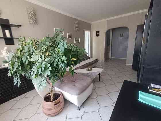 Трехкомнатная без углов, без негатива Одеса