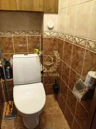 Продаж Квартира 2-кімнатна на Радужная ул., 35 Київ