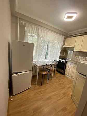 Оренда Квартира 2-кімнатна, 3/5 поверх на Парково-Сирецька, 2 Киев