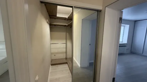 Продаж 2к Квартира 69.4 кв.м вул. Зелена Вінниця