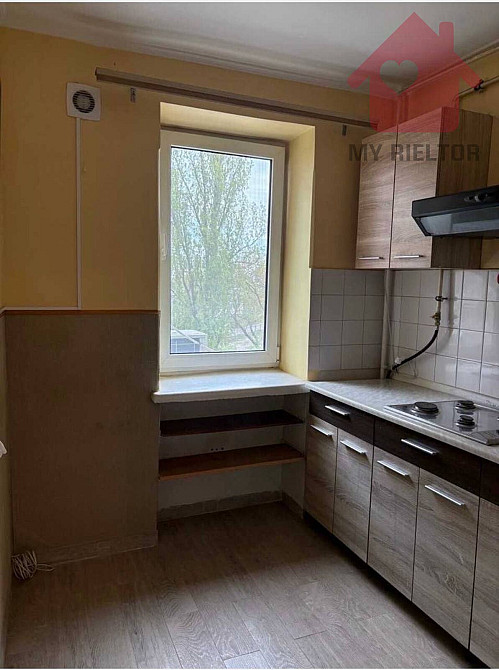 Продаж Квартира 1-кімнатна, 4/9 поверх на Заньковецької Ужгород - изображение 2