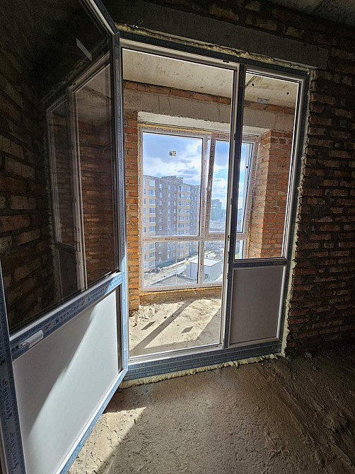 Продаж 1к Квартира 38.2 кв.м Соборна вул. Рівне - фото 2