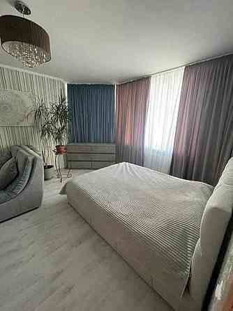 Оренда Квартира 2-кімнатна, 16/24 поверх на Драгоманова ул., 2 Київ