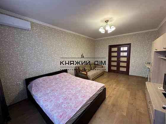 Оренда Квартира 1-кімнатна, 14/16 поверх на Харьковское шоссе Киев