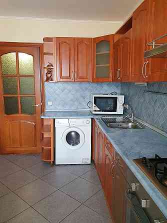 Оренда Квартира 3-кімнатна, 3/9 поверх на вул. Предславинська, 26А Київ