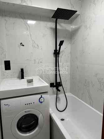 Продаж Квартира 2-кімнатна, 9/9 поверх на вул. Перемоги Kharkiv