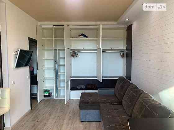 Оренда Квартира 1-кімнатна, 4/8 поверх на ул. Набережно-Корчеватская, 27 Kiev