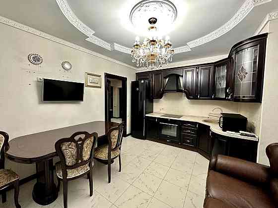 Продаж Квартира 2-кімнатна, 6/27 поверх на Володимира Івасюка вул., д. 53-Б Киев