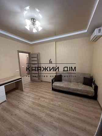 Оренда Квартира 2-кімнатна, 12/25 поверх на Драгоманова ул. Київ