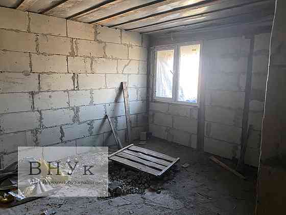 Продаж Квартира 3-кімнатна, 5/5 поверх на вул. Дорошенка Гетьмана Ternopil'