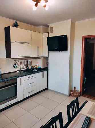 Оренда Квартира 2-кімнатна, 12/25 поверх на ул. Урловская Київ