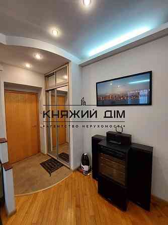 Оренда 2-к. квартири студіо на Бессарабці, Липки, м. Хрещатик/Палац Спорту. № 115892 Киев