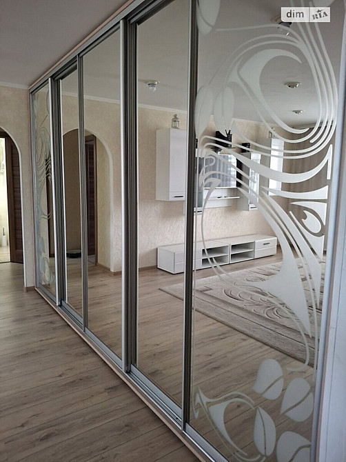 Продаж Квартира 3-кімнатна, 4/10 поверх на Пирогово Вінниця - фото 1