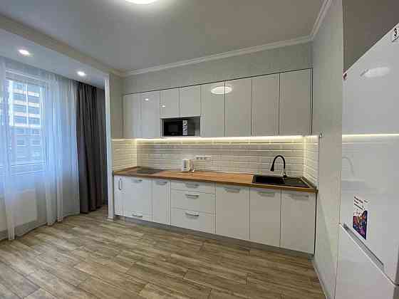 Продаж Квартира 1-кімнатна, 2/19 поверх на Жемчужная ул. Одеса