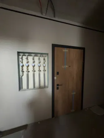 For sale 1-room Apartment 38 sq.m Волошкова 32 Storozhnytsia