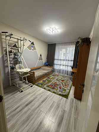 Продаж Квартира 3-кімнатна, 8/12 поверх на Івасюка Ivano-Frankivs'k