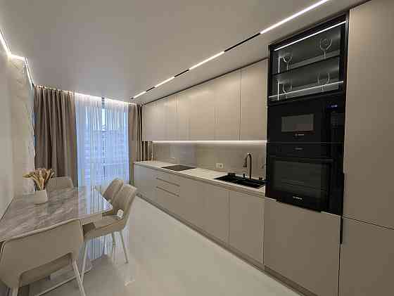 Продаж Квартира 2-кімнатна, 10/13 поверх на Бельведерська, 32Б Ивано-Франковск