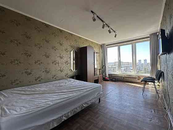Оренда Квартира 1-кімнатна, 10/16 поверх на Березняківська, 2 Київ