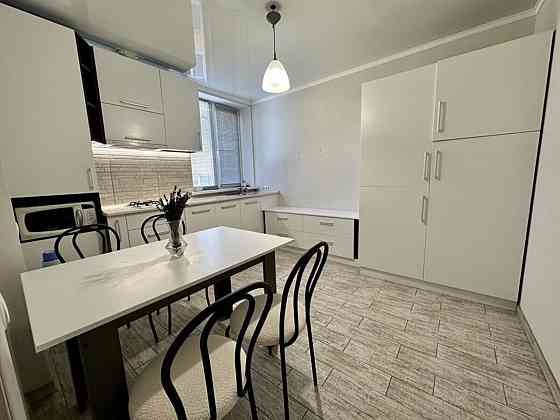 Продаж Квартира 1-кімнатна, 3/3 поверх на Нагірна Вінниця