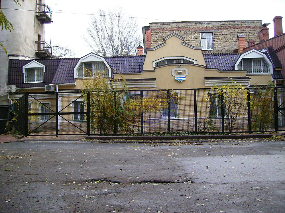 Продаж 2-поверховий Будинок з ділянкою 3.5 сот 315 кв.м 7+ кімн. на Пироговская вул. Одеса - фото 1