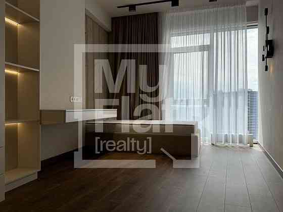 Оренда Квартира 4-кімнатна, 6/23 поверх на вул. Бусловская Kiev