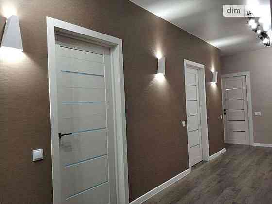 Оренда Квартира 2-кімнатна, 14/25 поверх на ул. Михаила Драгоманова, 2 Kiev