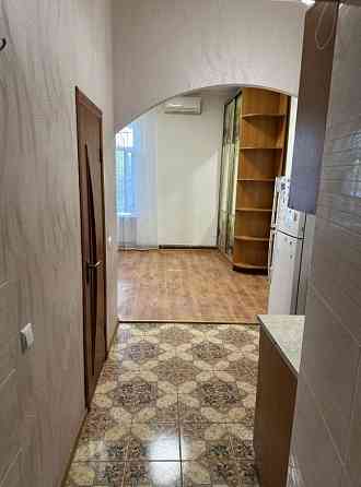 Продаж Квартира 1-кімнатна, 1/3 поверх на Атамана Головатого улица Одеса