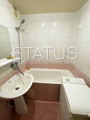 Продаж 1к Квартира 35.8 кв.м Квітуча вулиця 8 Полтава - фото 1