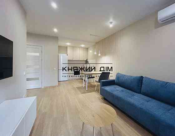 Оренда Квартира 2-кімнатна, 10/25 поверх на вул. Олександра Олеся Киев