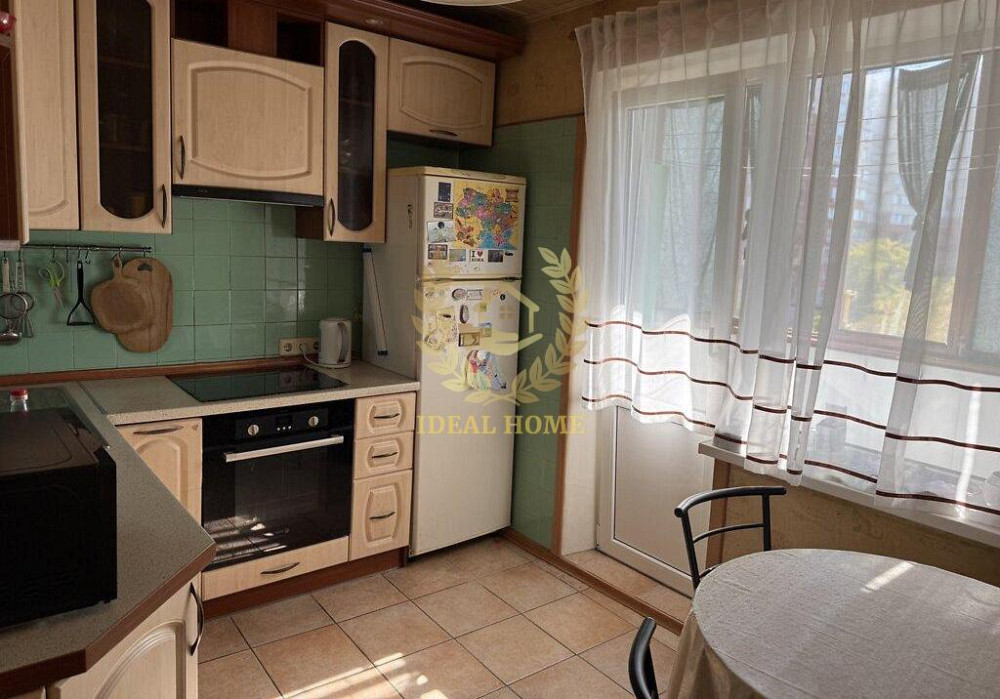 Продається 4-кімнатна квартира в Деснянському р-ні (мік-он Троєщина) Київ - фото 1