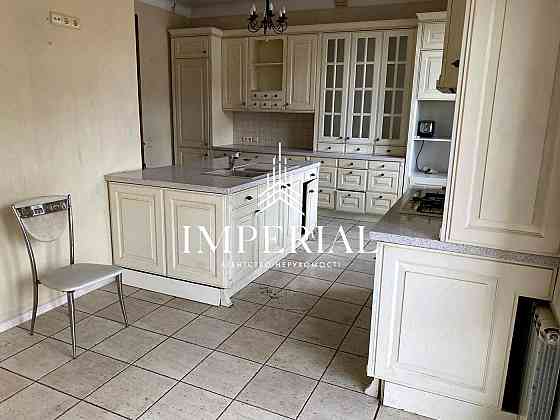 Продаж Квартира 5-кімнатна, 5/5 поверх на вул. Кониського Киев