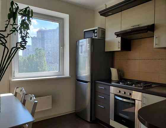 Оренда Квартира 2-кімнатна, 6/10 поверх на ул. Александра Кошица, 9 Київ