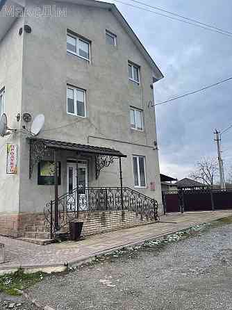 Продаж Будинок 6-кімнатний Пробіжна