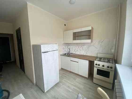 Оренда Квартира 1-кімнатна, 14/16 поверх на вул. Салтівське Харків