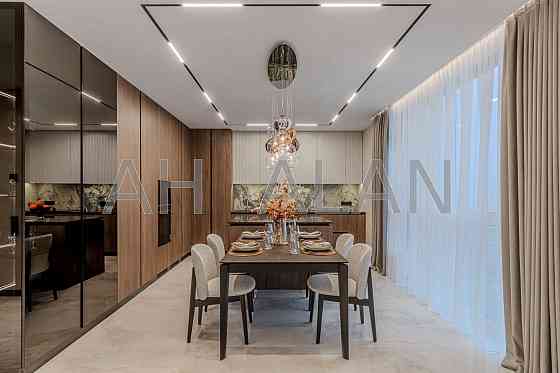 Продаж Будинок 3-кімнатний на Джона Маккейна вул., 3А Київ