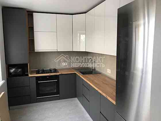 Продаж Квартира 4-кімнатна, 1/10 поверх на вул. Захисників України Песочин