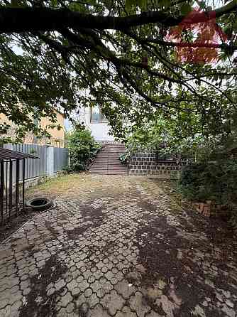 Продаж будинку в компотному районі! Uzhhorod