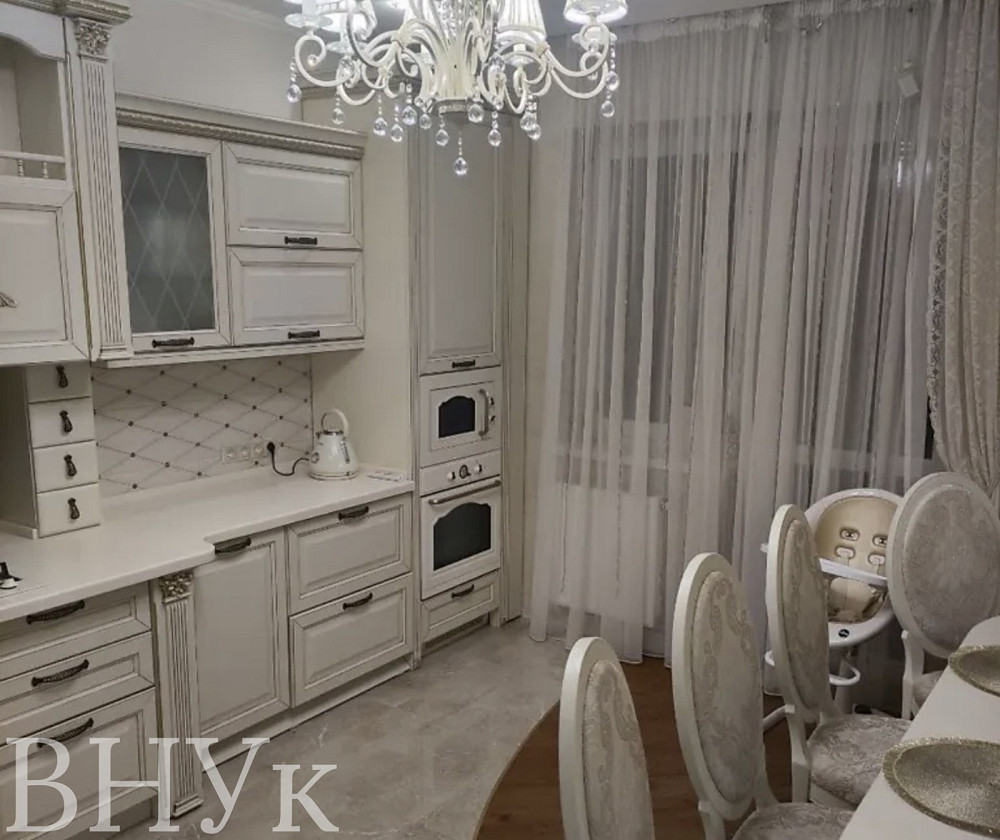 Продаж Квартира 3-кімнатна, 1/5 поверх на Анатолія Тегзи Uzhhorod - photo 1