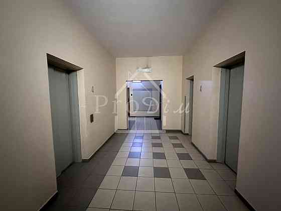 Продаж чотирикімнатна квартира 172.50м2 метро Політехнічний інститут Киев