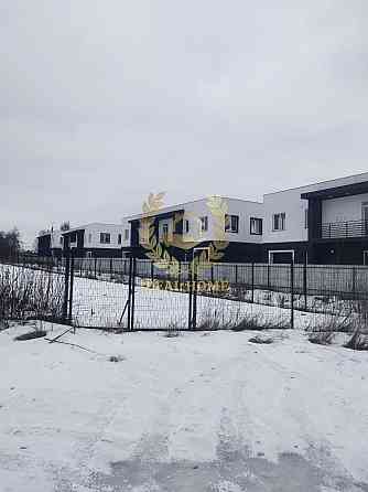 Продаж Будинок 3-кімнатний на Боярская ул. 