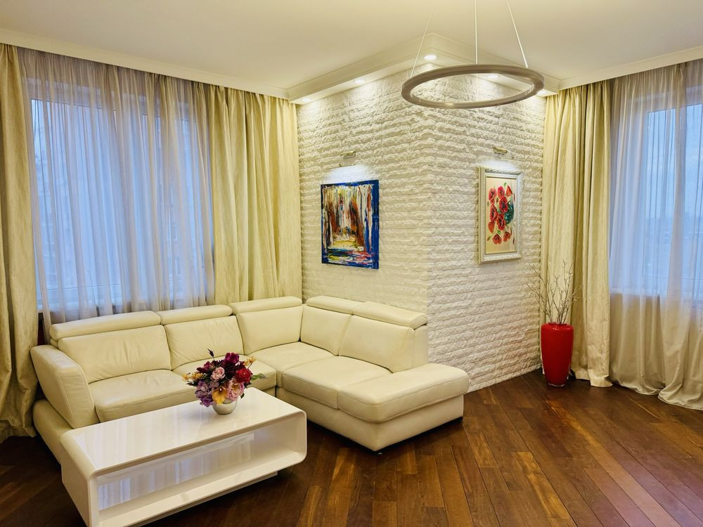 Продаж Квартира 3-кімнатна, 8/22 поверх на Володимира Івасюка вул., д. 4А Київ - фото 1