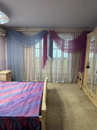 Продаж Квартира 3-кімнатна на ул. Академика Королева, 48/1 Odessa