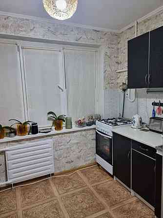 Оренда Квартира 1-кімнатна, 1/9 поверх на Райдужна, 3а Київ