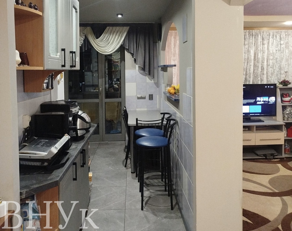 Продаж Квартира 3-кімнатна, 5/5 поверх на Грушевського Uzhhorod - photo 3