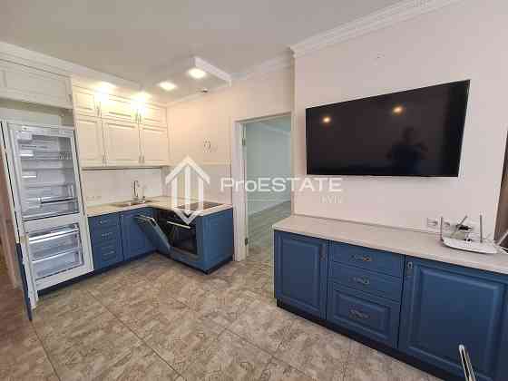 Продаж Квартира 4-кімнатна, 16/25 поверх на вул. Максимовича Михайла Kiev