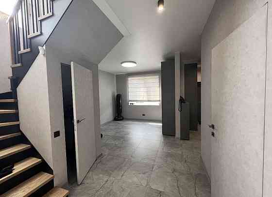 Продам Таунхаус з Євроремонтом у Червоному Хуторі Одесса