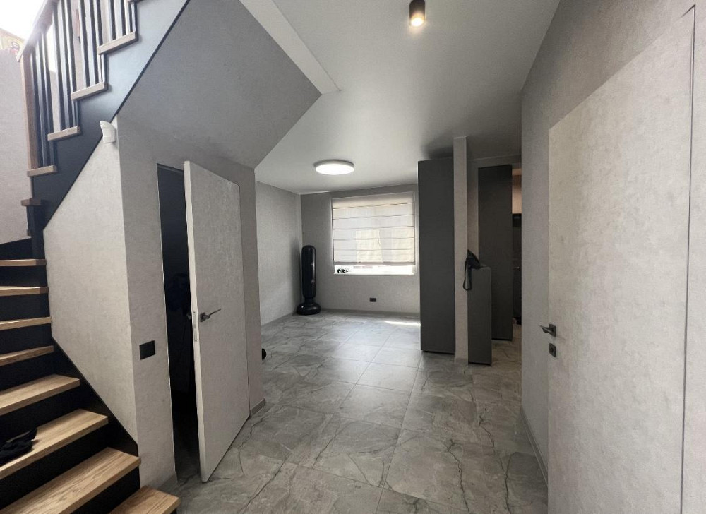 Продам Таунхаус з Євроремонтом у Червоному Хуторі Одеса - фото 4