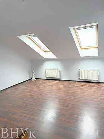 Продаж Квартира 3-кімнатна, 8/8 поверх на вул. Головацького L'viv